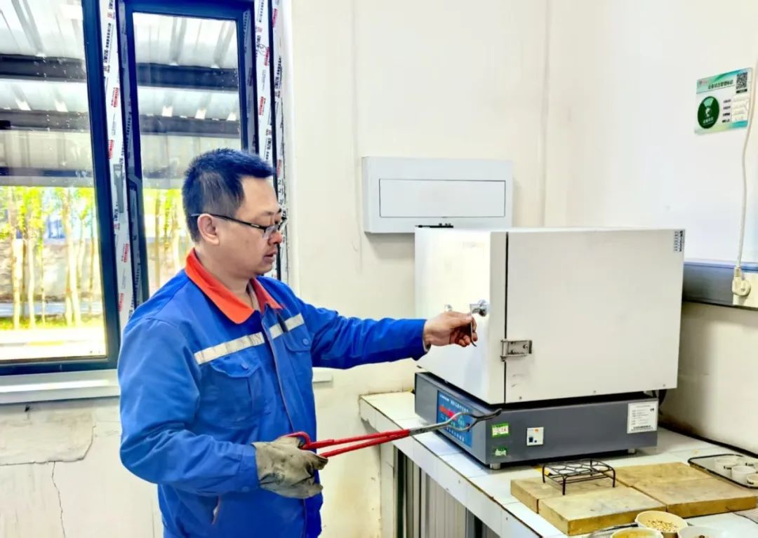 1746533518790534.jpg 嘉峪關(guān).jpg